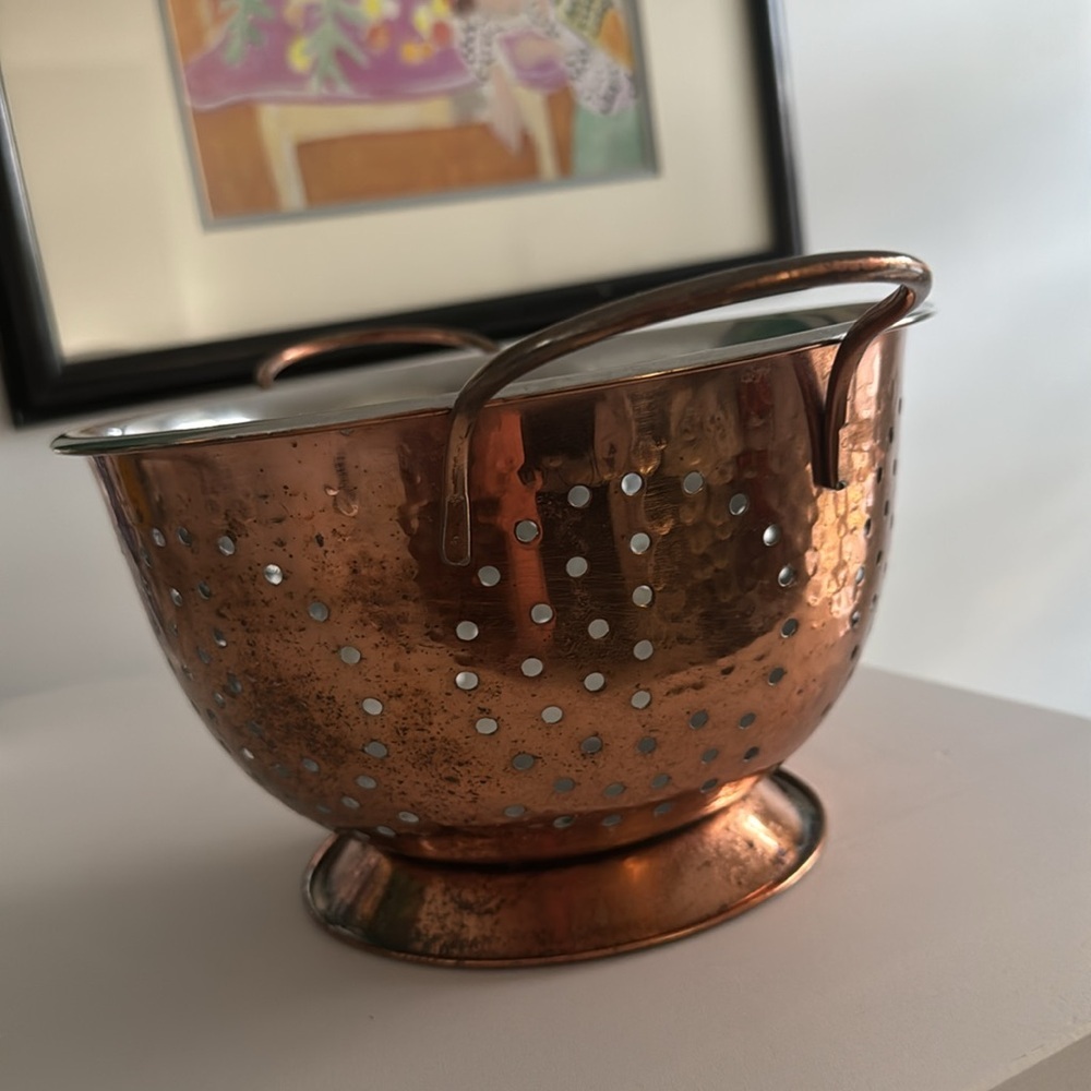Copper Toned Metal Kitchen Colander - Picture 3 of 11